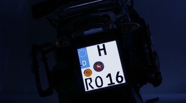 Selbstleuchtendes Kennzeichen Motorrad